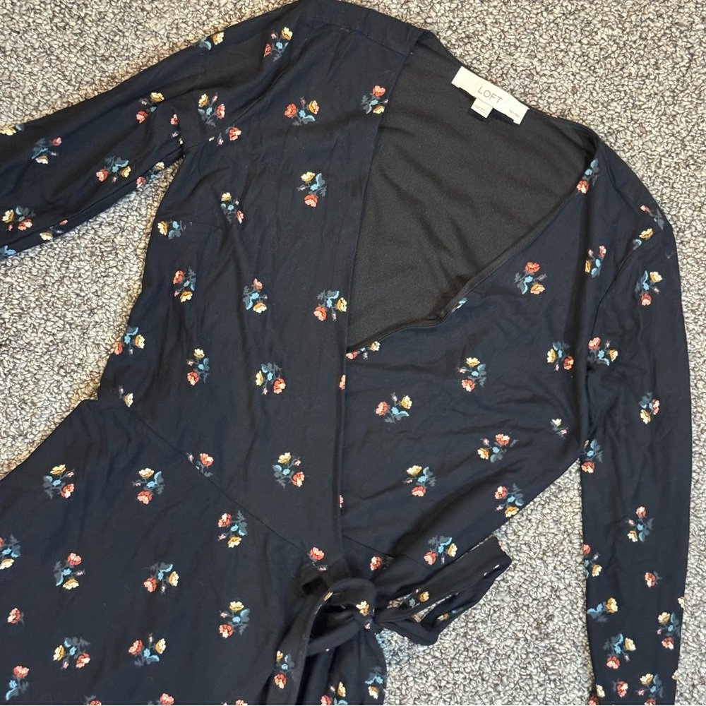 LOFT Black Floral Long Sleeve Dress - Picture 4 of 7
